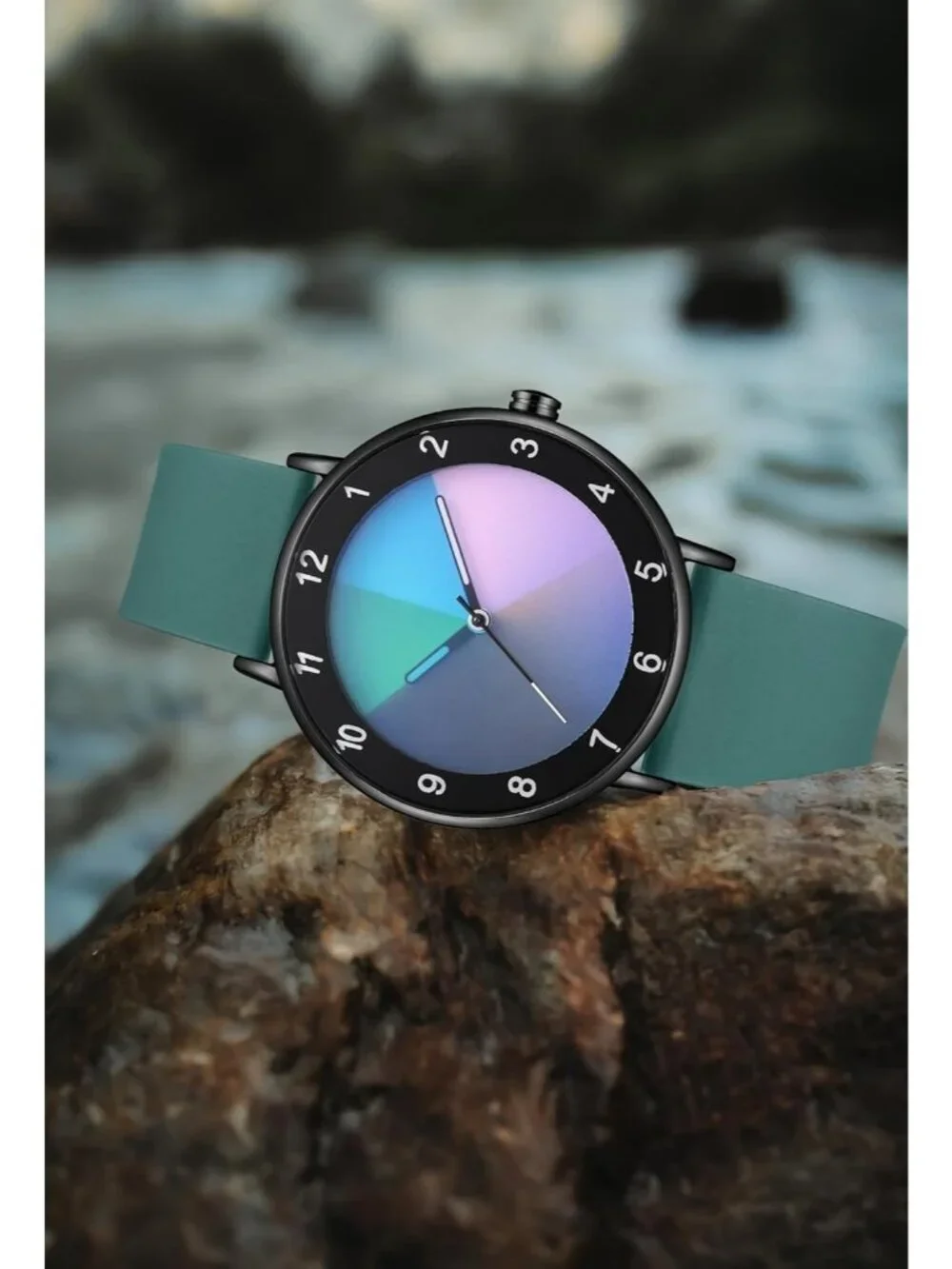 Unisex Green Analog Quartz Creative Original Design Unique Casual Wrist Watch